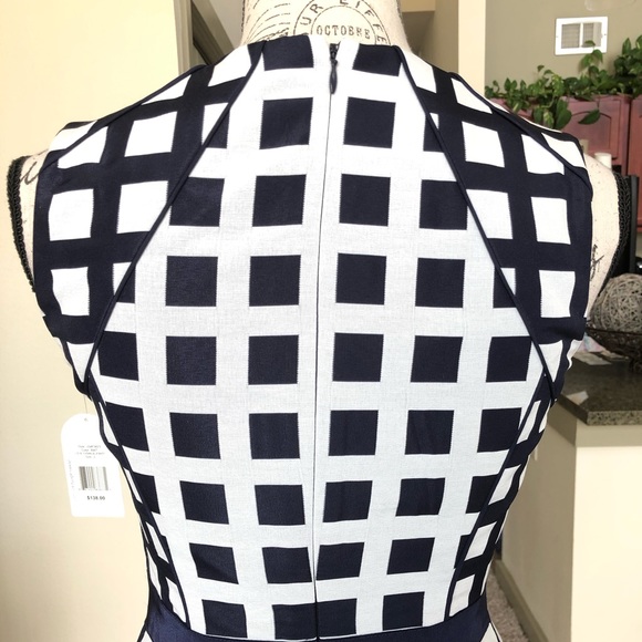 👗 Beautiful A-Line Dress 👗 - Picture 5 of 8